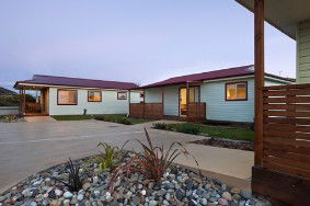 Leisureville Caravan Park - Accommodation BNB 1