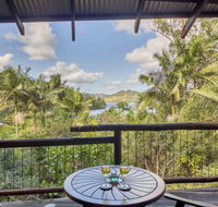Secrets on the Lake - Accommodation BNB