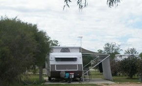 Capital Country Holiday Village - Accommodation BNB 1