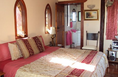 Castle On The Hill Bed And Breakfast - Accommodation BNB 4