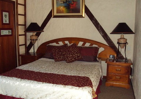Castle On The Hill Bed And Breakfast - Accommodation BNB 5