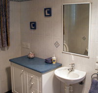 Blue Wren Cottage - Coolabah - Accommodation BNB