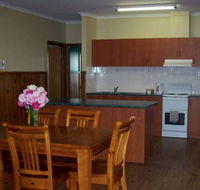 Riverland Holiday Cottage - Accommodation BNB