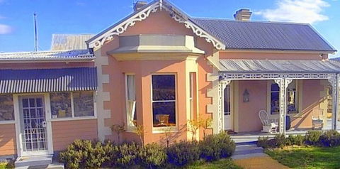 Cromwell House - Accommodation BNB 0