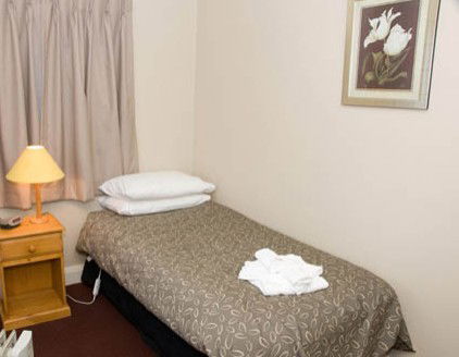 Alpine Hotel - Accommodation BNB 4