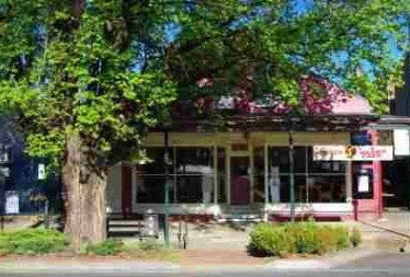 4 Bears Cafe - Accommodation BNB 0