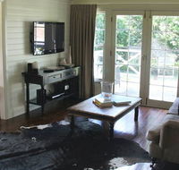 Book Barn Cottage - Accommodation BNB