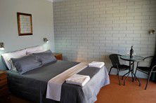 Motel Meneres - Accommodation BNB 2