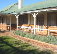 Gundagai Historic Cottages Bed and Breakfast - Accommodation BNB