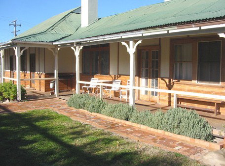 Gundagai Historic Cottages Bed And Breakfast - Accommodation BNB 0
