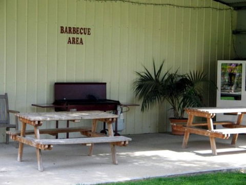 Howlong Caravan Park - Accommodation BNB 1