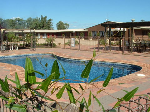 Newell Motor Inn - Accommodation BNB 5