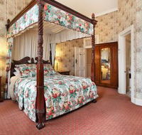 The Old George And Dragon Guesthouse - Accommodation BNB