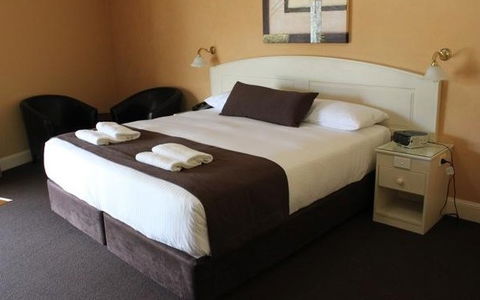 Bowen Inn - Accommodation BNB 2