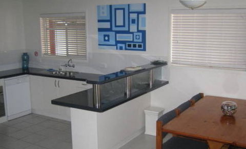 Campwin Beach House Bed And Breakfast - Accommodation BNB 3