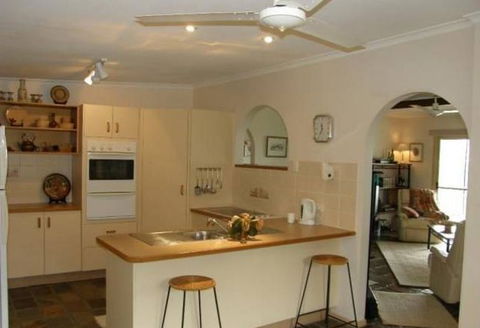 Waterfront Oasis - Accommodation BNB 2