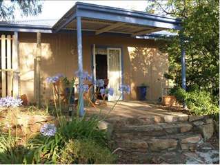James Farmhouse And Rose Cottage - Accommodation BNB 3