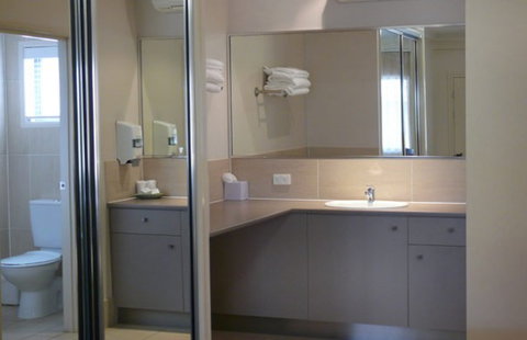 Country Comfort Toowoomba - Accommodation BNB 3