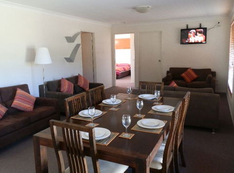 Peppertree Cabins Kingaroy - Accommodation BNB 1