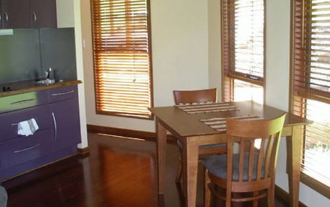 Ravensbourne Escape Tree Tops - Accommodation BNB 2