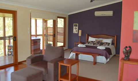 Ravensbourne Escape Tree Tops - Accommodation BNB 4