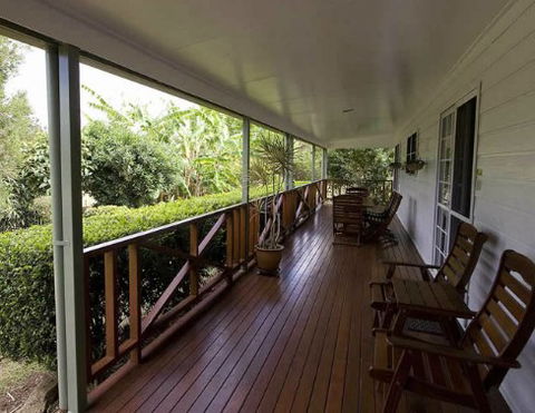 Birds 'n' Bloom Cottages - Accommodation BNB 3