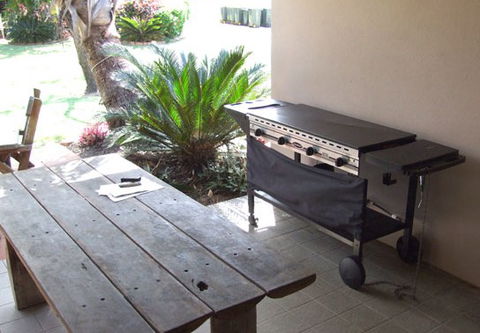 Coral Cove Resort - Accommodation BNB 5