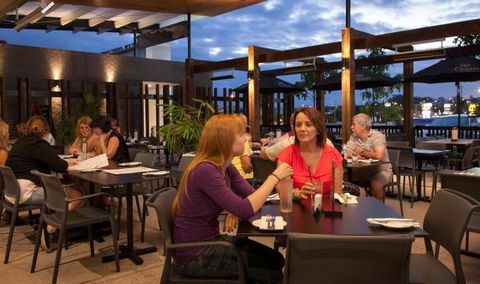 Browns Plains Hotel - Accommodation BNB 0
