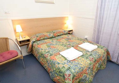 Carrington Hotel - Accommodation BNB 2