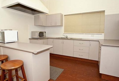 Carrington Hotel - Accommodation BNB 3