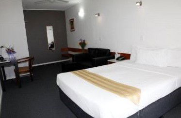 Ayr Travellers Motel - Accommodation BNB 0