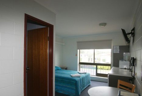 Cedar Lodge Motel - Accommodation BNB 3