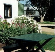 Dunalan Host Farm Cottage - Accommodation BNB
