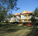 Coral Cove Resort  Golf Club - Accommodation BNB
