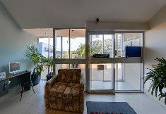 Burleigh Beach Tower - Accommodation BNB 2