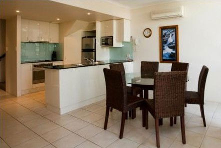 A Tropical Nite - Accommodation BNB 2