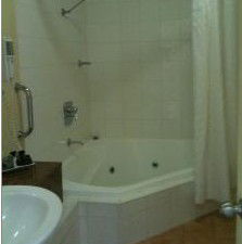 Golden Guitar Motor Inn - Accommodation BNB 4