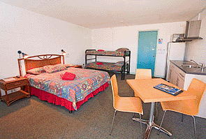 Sea Breeze Resort - Accommodation BNB 3