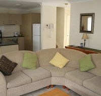 Pacific Sun Gold Coast Holiday Townhouse - Accommodation BNB