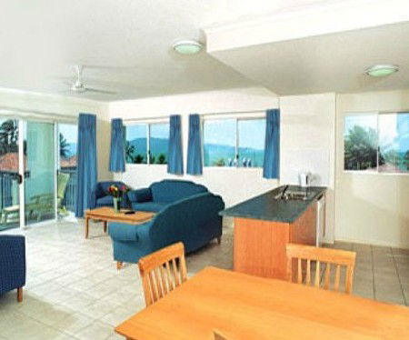 Ocean Breeze By The Strand - Accommodation BNB 1