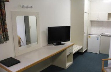 AZA Motel - Accommodation BNB 3