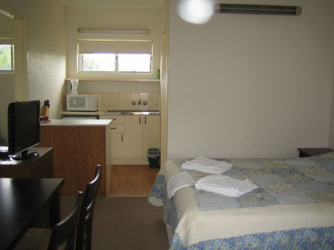 The Coasters Motel - Accommodation BNB 4