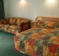 Runaway Bay Motor Inn - Accommodation BNB