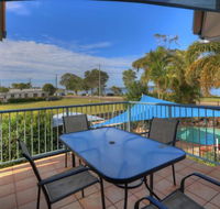 Dolphin Waters Holiday Apartments - Accommodation BNB