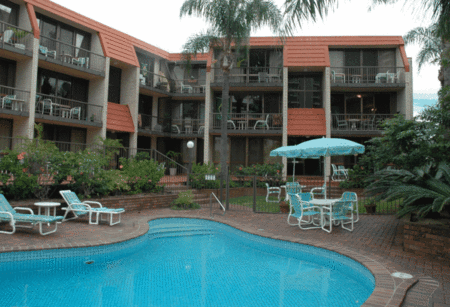 Surfspray Court Holiday Apartments - Accommodation BNB
