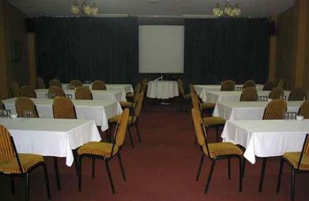 International Motor Inn - Accommodation BNB 3