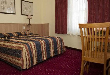Boyles Hotel - Accommodation BNB 4