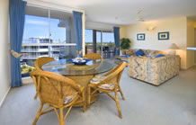 Beachside Resort (kawana Waters) - Accommodation BNB 3