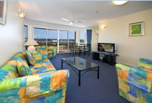 Beachside Resort (kawana Waters) - Accommodation BNB 4
