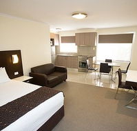 Country Comfort Premier Motel - Accommodation BNB